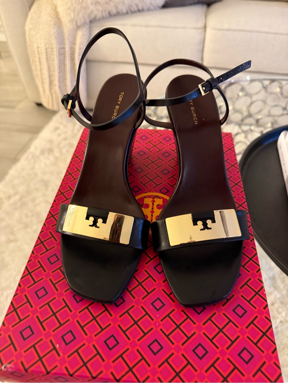 Tory Burch Gigi Black Wedge Sandals with Gold Logo Plate size 8.5 - Picture 3 of 10